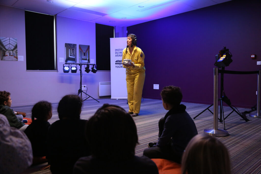 Jeune public Madame Flyna